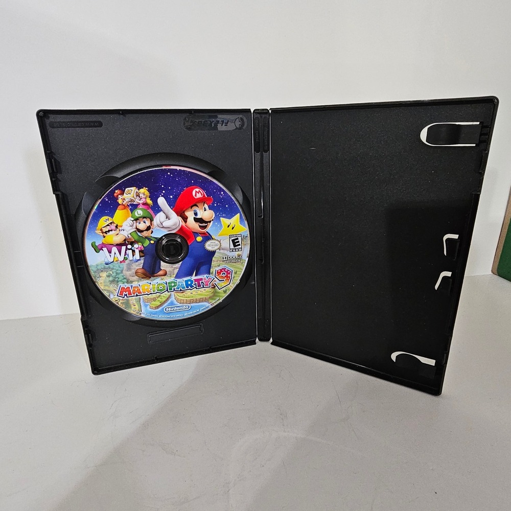 Nintendo Wii Mario Party 9 Game Disc RVL-SSQE-USA-B0 with Replacement Case